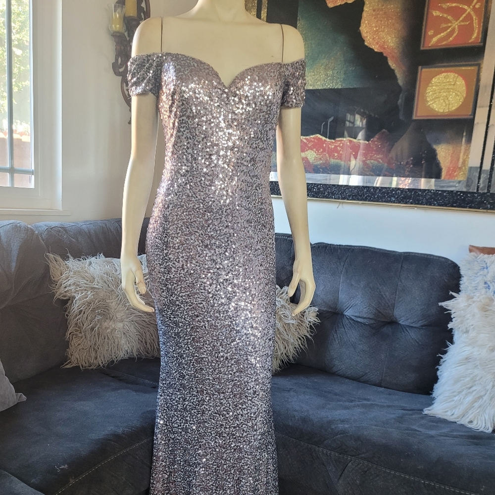 Women's Badgley mischka Women's dress Off  Shoulde